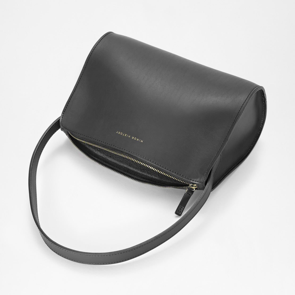 The Hug Shoulder Bag