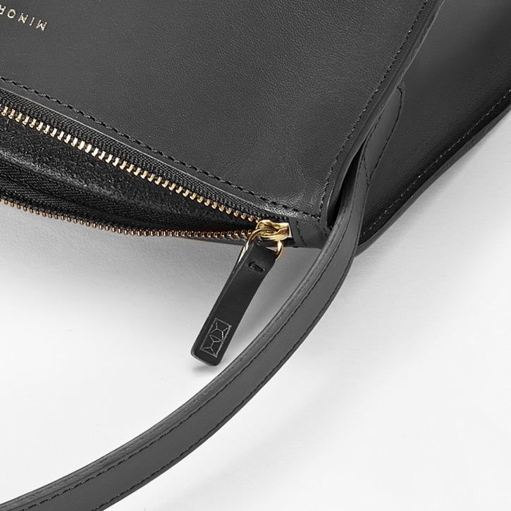 The Hug Shoulder Bag