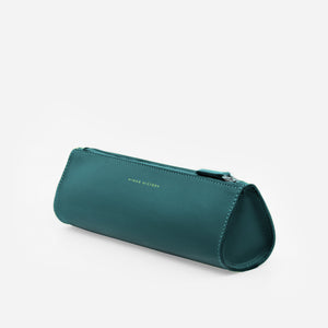 The Kiss Cosmetic Case