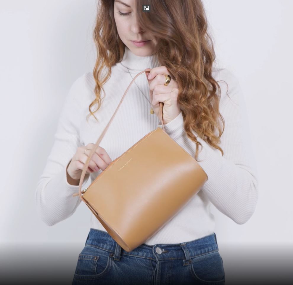 The Hug Shoulder Bag